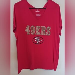 SF 49ers Football  Tee Women 1XL Red Front Logo NFL Team Sport Fanatics NWOT